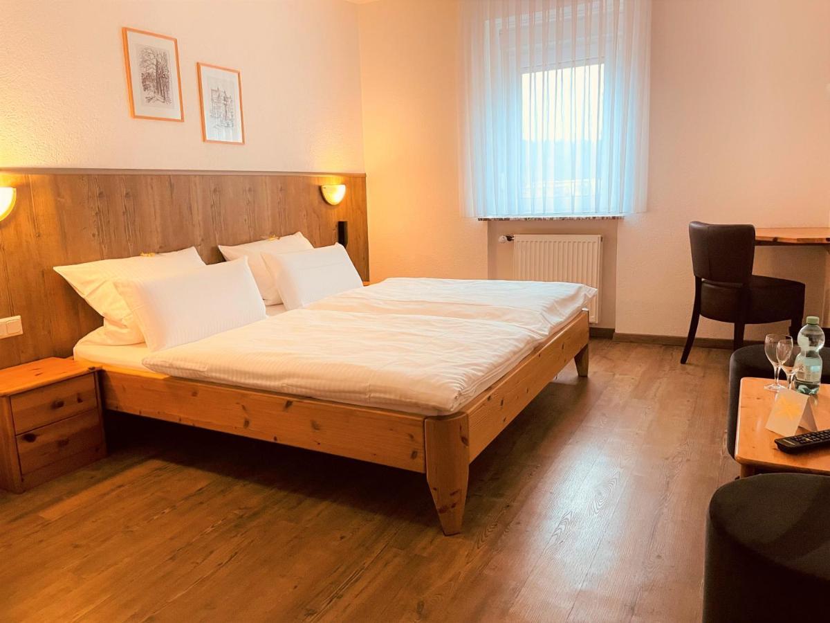Hotel Orthwein -Kostenfreie Parkplaetze- Cölbe Exteriör bild