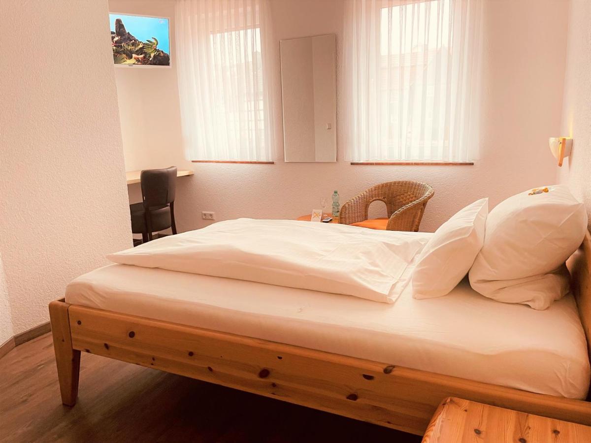 Hotel Orthwein -Kostenfreie Parkplaetze- Cölbe Exteriör bild
